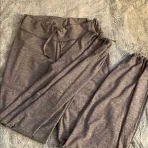 Lululemon comfy lounge pants.. never wear